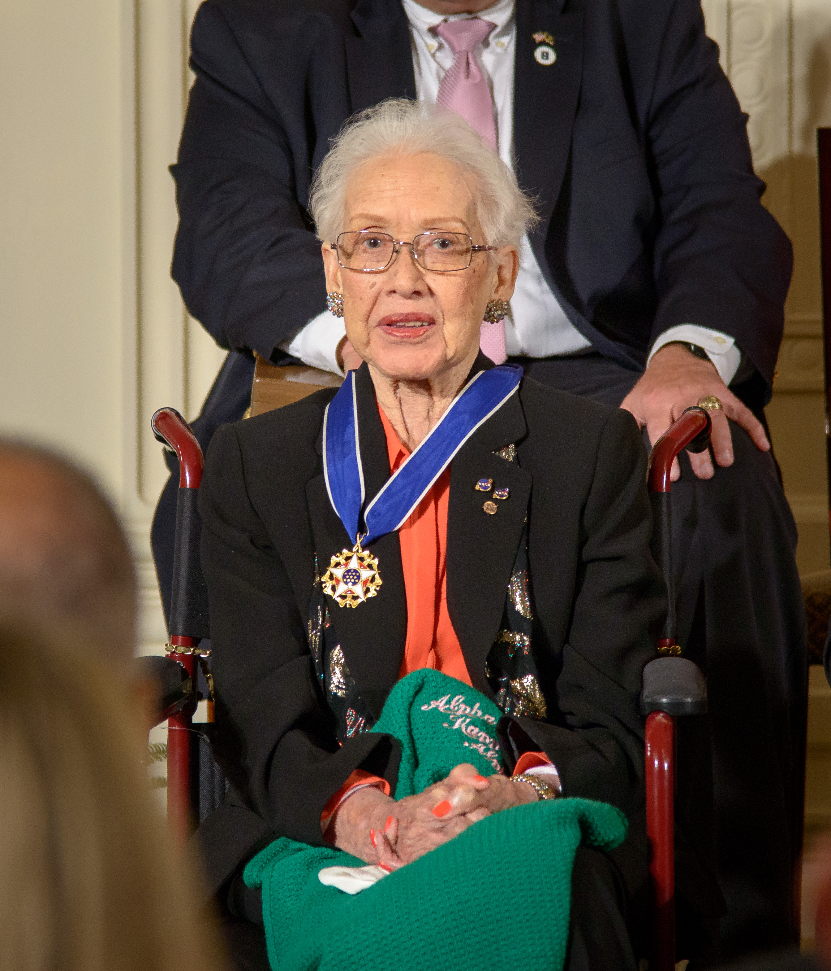 Katherine Johnson alla consegna da parte del Presidente Barack Obama della Presidential Medal of Freedom, novembre 2015.

