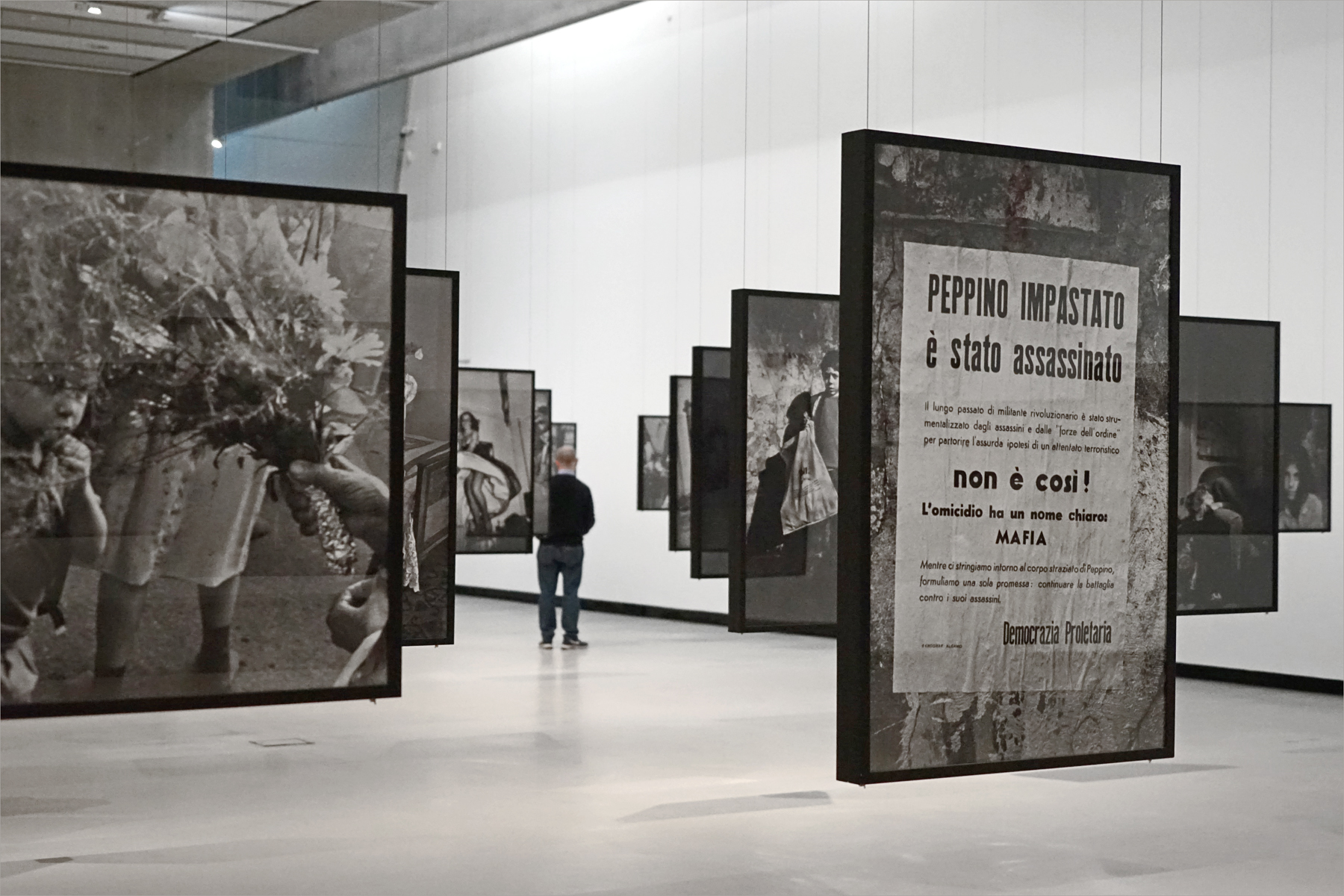 Mostra di Letizia Battaglia al MAXXI, Roma, 2017. Foto di Jean-Pierre Dalbéra.