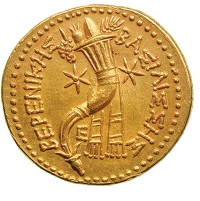  La moneta sulla quale è ritratta Berenice II (verso). 
