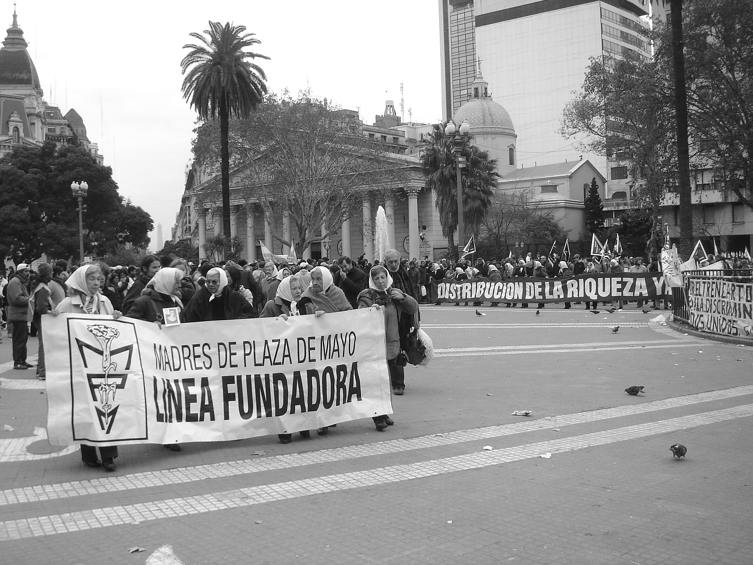 Manifestazione delle madri di Plaza de Mayo.