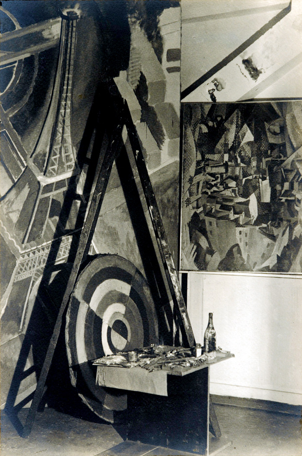 L'ATELIER DE ROBERT DELAUNAY, PARIS, 1926 /GERMAINE KRULL /sc