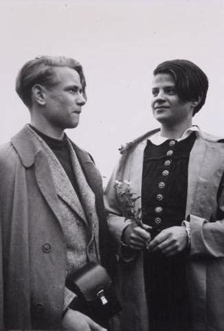 Una foto di Werner e Sophie Scholl, scattata da Hans Scholl.