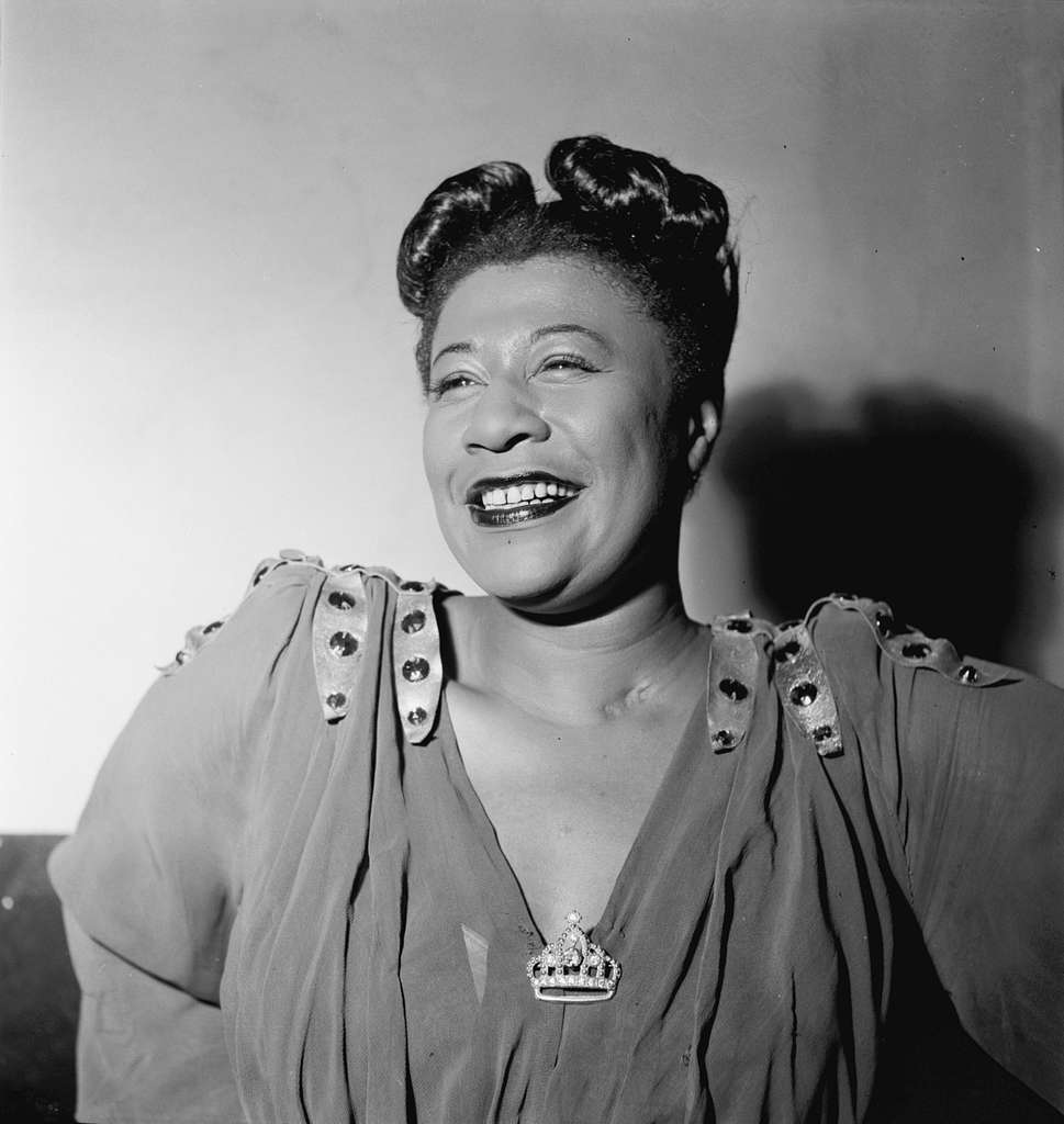 Ella Fitzgerald, novembre 1946. Foto di William P. Gottlieb. Via Wikimedia Commons