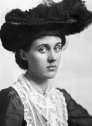  Vanessa Bell, 1902. Foto di George Charles Beresford.
