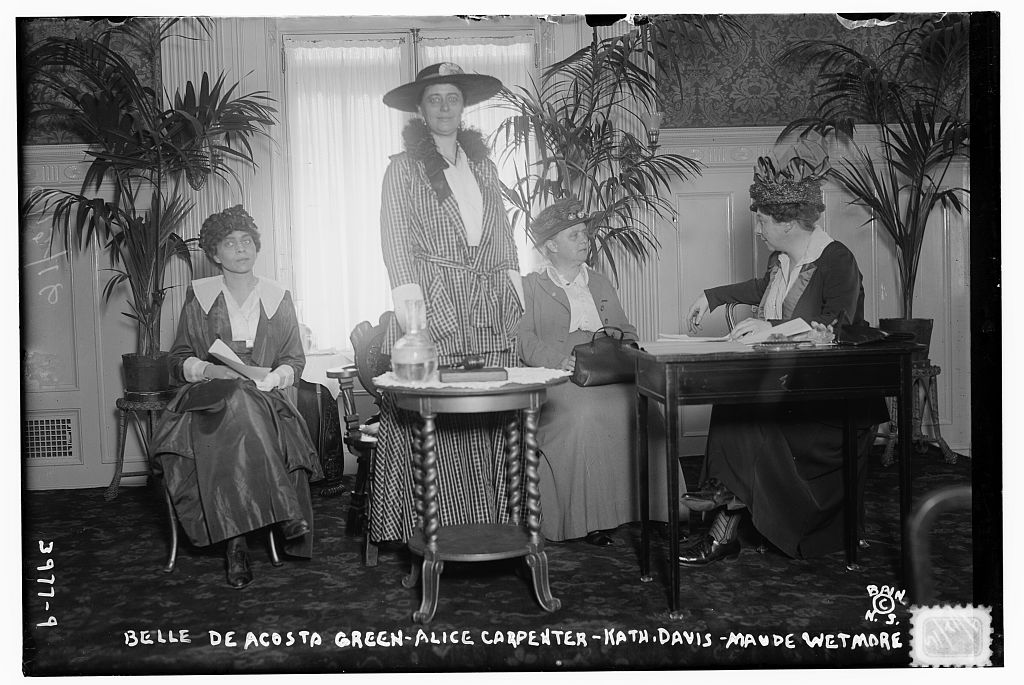 Da sinistra: Belle da Costa Green, Alice Carpenter, Kath Davis e Maude Wetmore. <br>
Immagine in pubblico dominio. Fonte: Library of Congress.