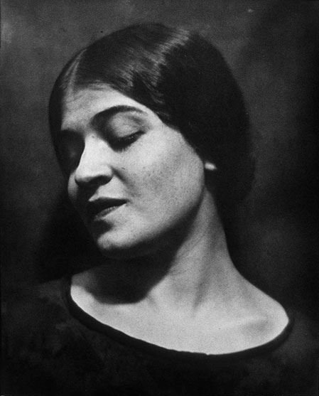 Ritratto di Tina Modotti, Edward Weston, 1924.