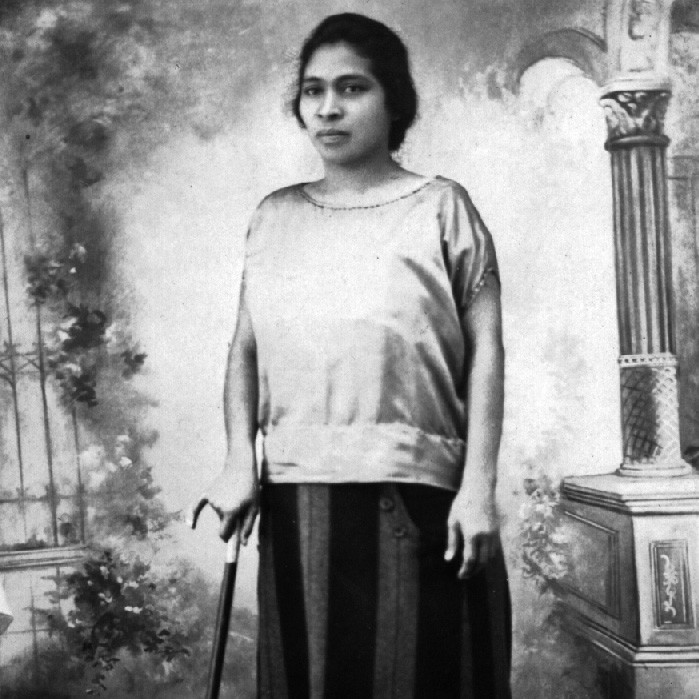 Prudencia Ayala Sonzacate (Sonsonate) 1885 - San Salvador 1936
