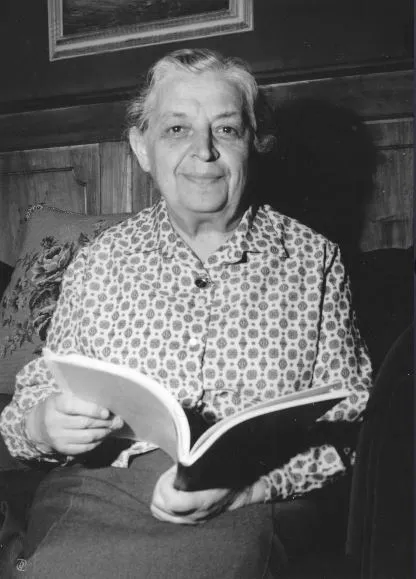 Fonte: <a href=https://lurusblog.wordpress.com/2021/01/24/il-professor-arturo-de-maio-una-vita-per-la-scienza/> Il professor Arturo De Maio. Una vita per la scienza - LURUS</a>.