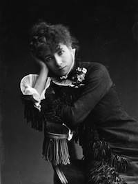  Paul Nadar, Ritratto dell'attrice Sarah Bernhardt, 1878 circa 
