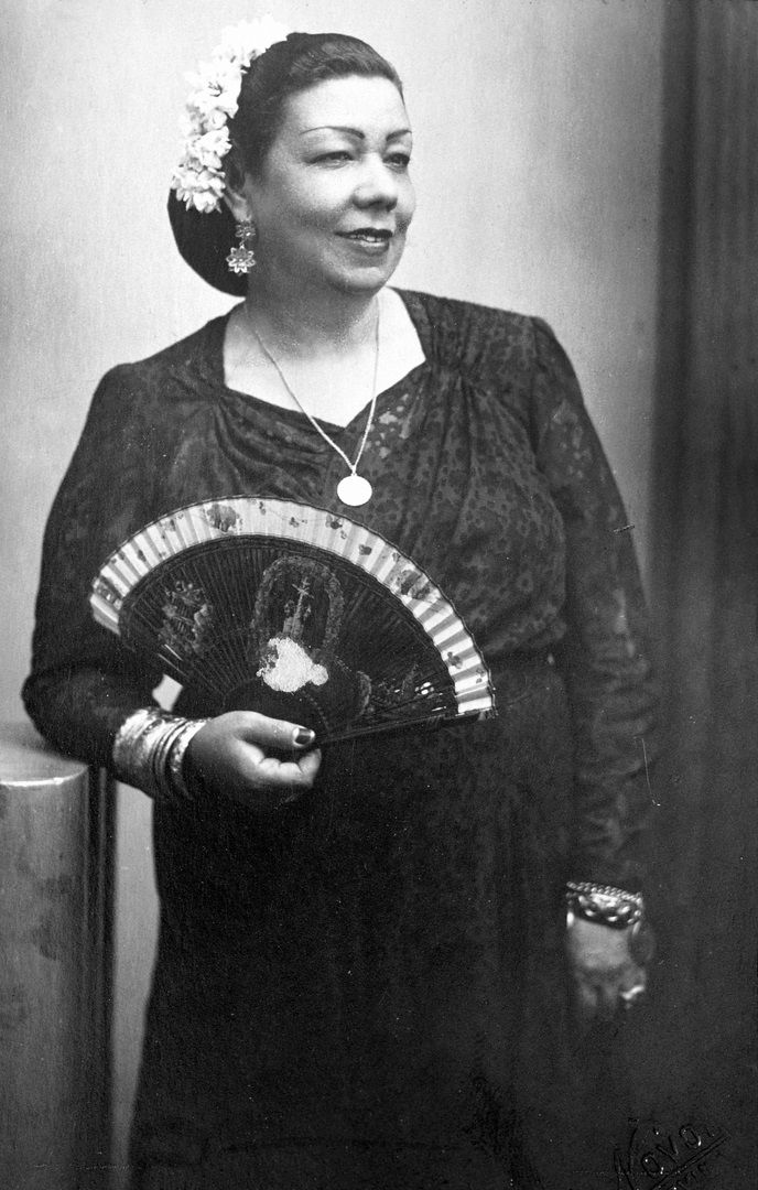 Fotografía della Niña de los Peines, fonte: <a href=https://creativecommons.org/licenses/by/4.0/deed.en>Wikimedia Commons</a>