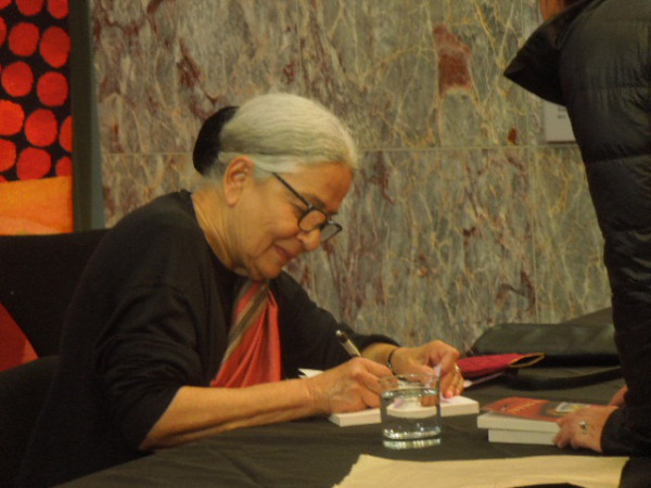 Anita Desai al Auckland Writers and Readers Festival, 2013.